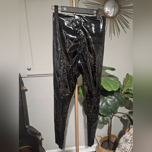 COMMANDO Faux Patent Leather Legging In Black. Size XS - Picture 7 of 15